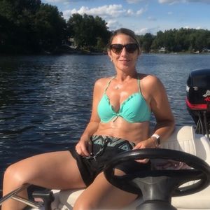 Meet your Posher, Christine